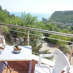 Sea View Hygge - Quiet Residential Apartamento