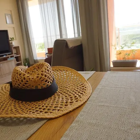 Sea View Hygge - Quiet Residential Appartement Kavarna