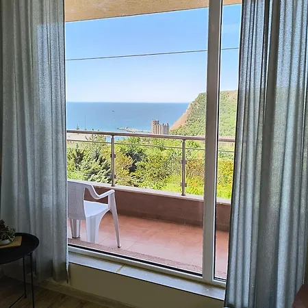 Sea View Hygge - Quiet Residential Appartement *